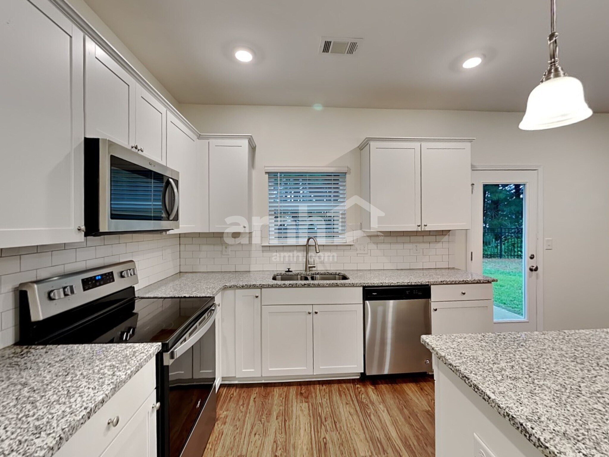 Building Photo - 32 Landsdown Xing