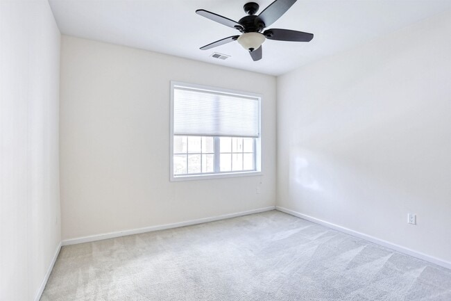 Building Photo - 6116 Warren's Way