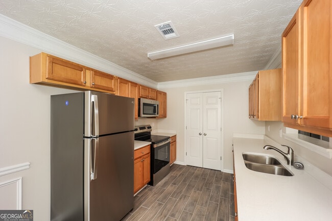 Building Photo - 752 Wood Bend Ct