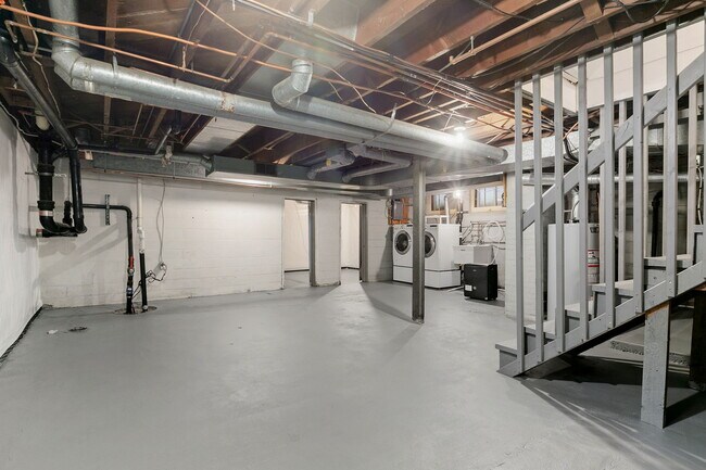 Building Photo - 5780 Tower Dr