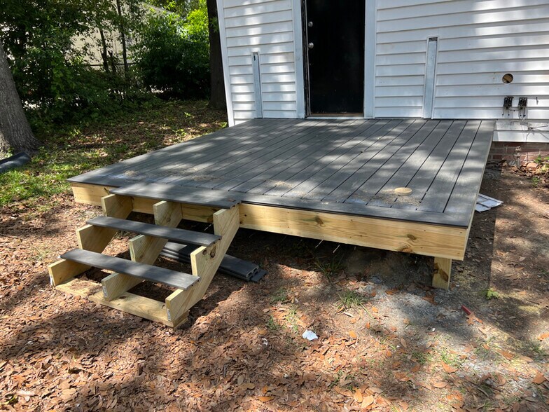 Primary Photo - 1627 Lacy St