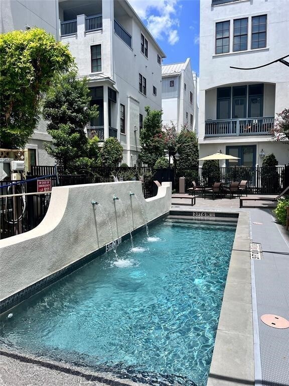 Building Photo - 2702 Harvard St