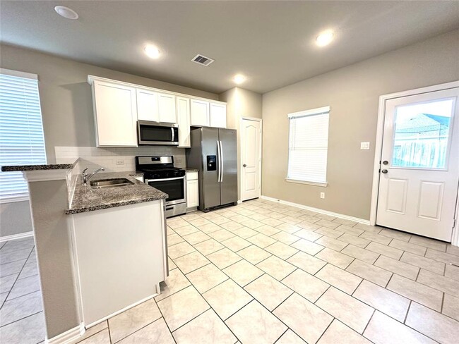 Building Photo - 31330 Spotted Saddle Hollow