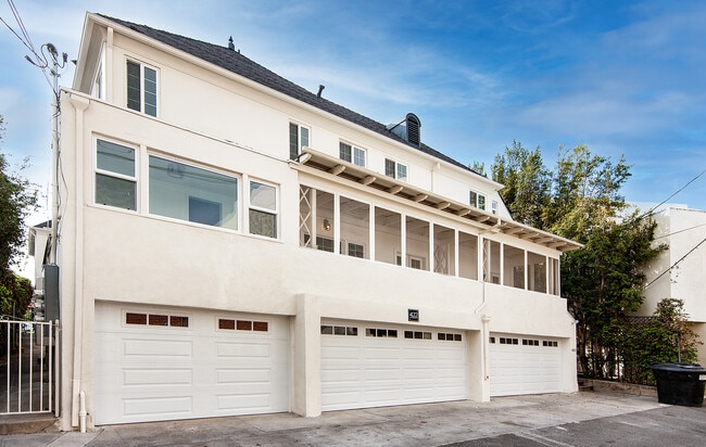 Building Photo - 422 Smithwood Dr