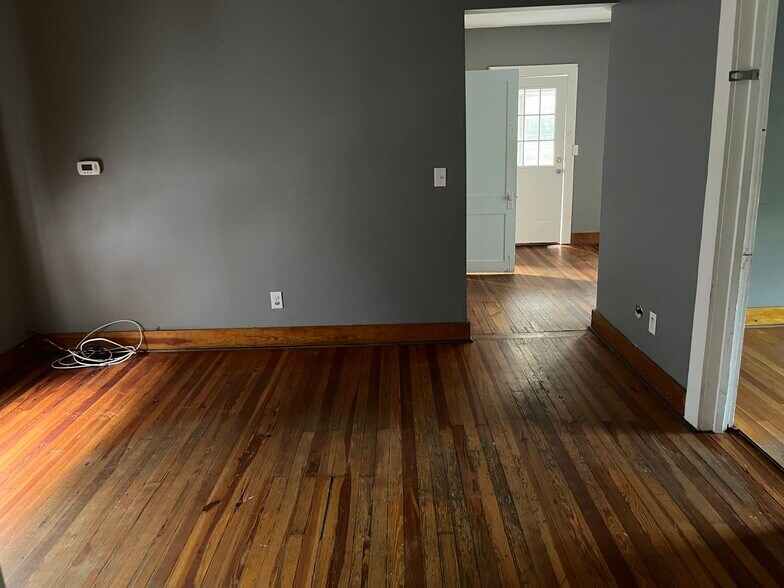 Building Photo - 508 Boyden St