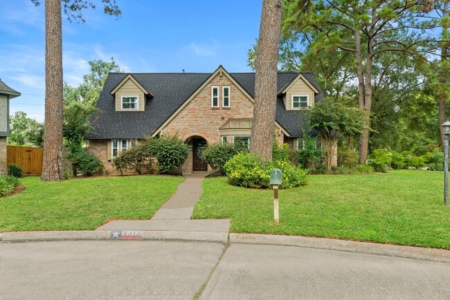 Building Photo - 8318 Everleaf Dr