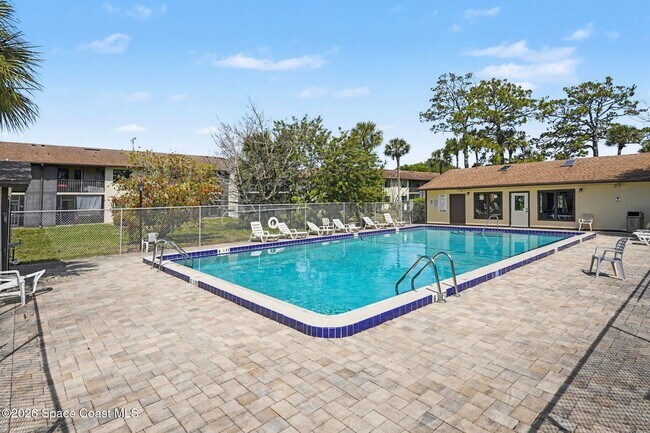 Building Photo - 1515 Huntington Ln