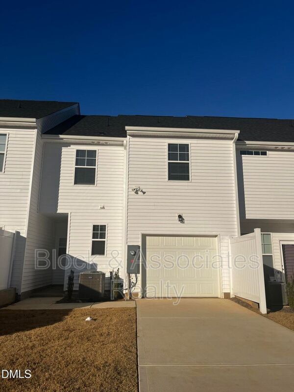 Building Photo - 1426 Cooper St