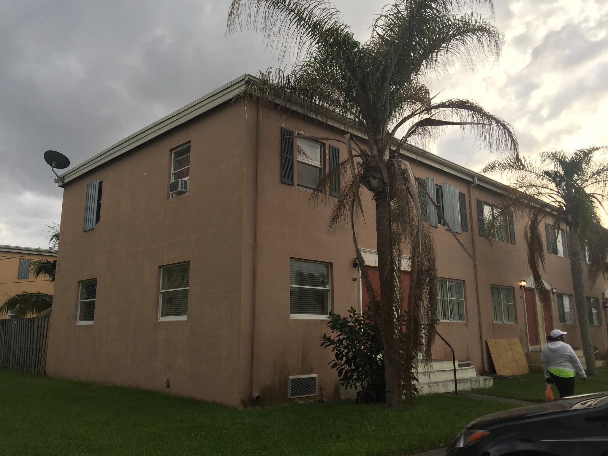 Building Photo - 300 NW 84th Terrace