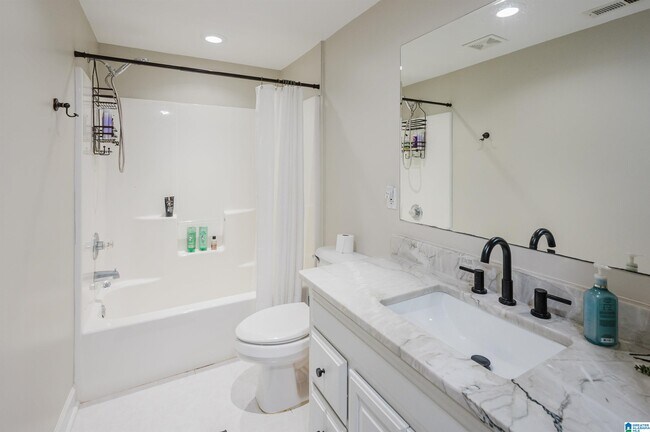 Building Photo - 49 Beech Cir