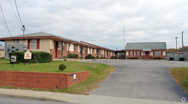 Building Photo - Chestnut Knoll Apartments