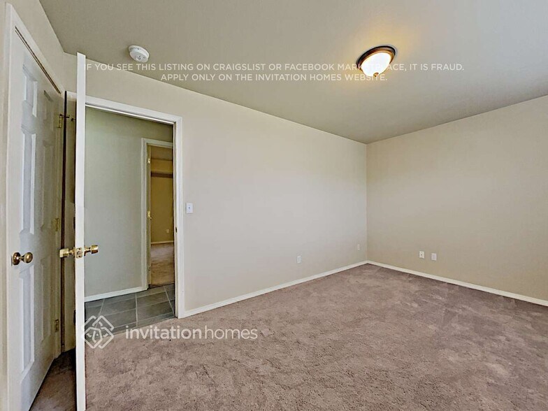 Building Photo - 2225 23rd St Pl SE