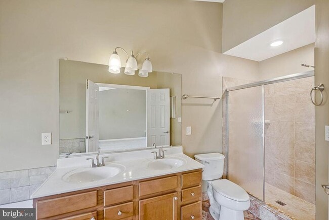 Building Photo - 1815 Spanish Oak Ln