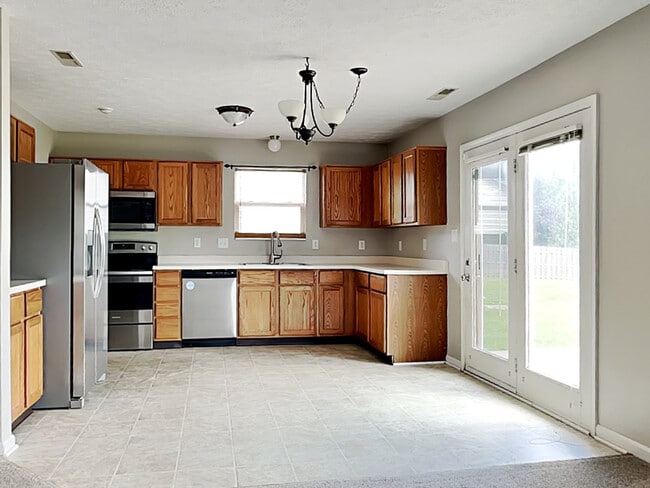 Building Photo - 10121 Pendula Dr