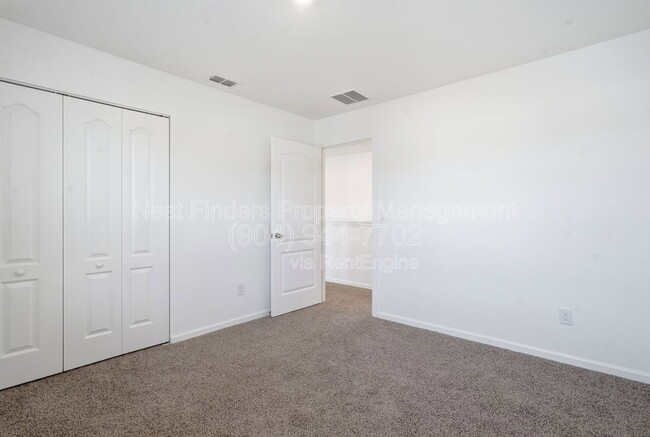 Building Photo - 190 Ardila Cir