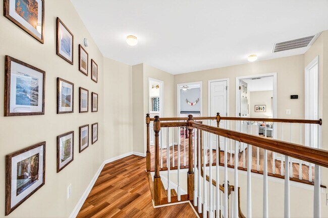 Building Photo - Spacious Living in the Heart of Whitehall