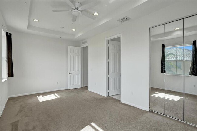 Building Photo - 3915 Passion Flower Rd
