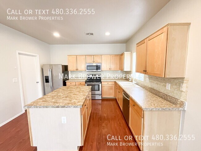 Building Photo - 396 E Bradstock Way