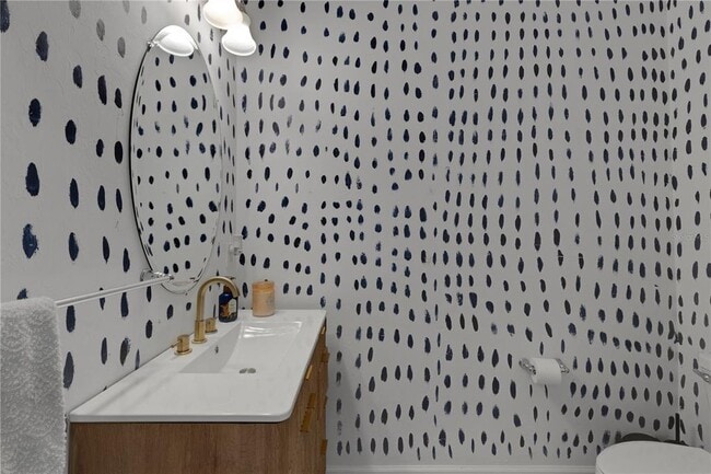 Building Photo - 15227 Sunny Day Dr
