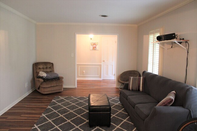 Building Photo - Home for Rent in Montgomery