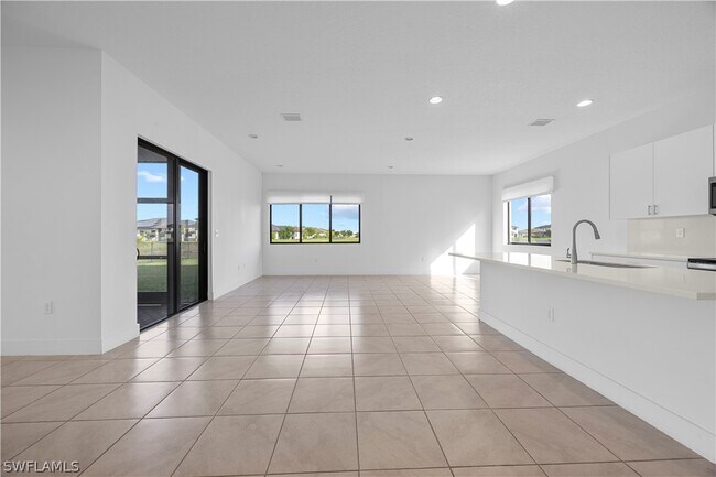 Building Photo - 5032 Frattina St.