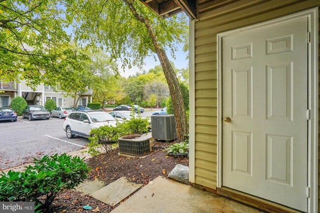 Building Photo - 333 Prettyman Dr