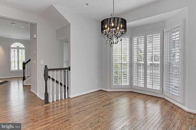 Building Photo - 5120 Grimm Dr