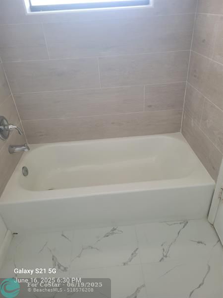 Building Photo - 2392 Coral Springs Dr