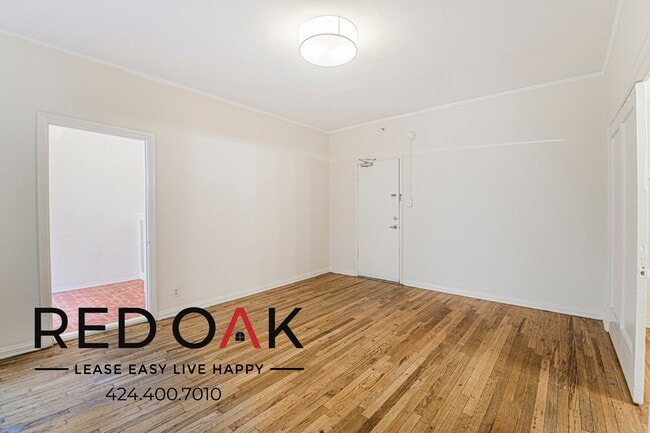 Building Photo - 836 Sanborn Ave