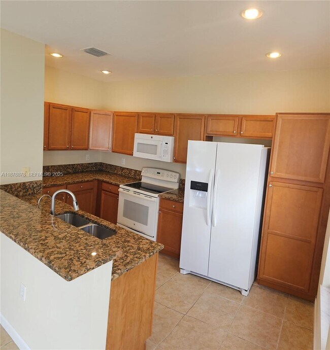 Building Photo - 17065 SW 93rd St