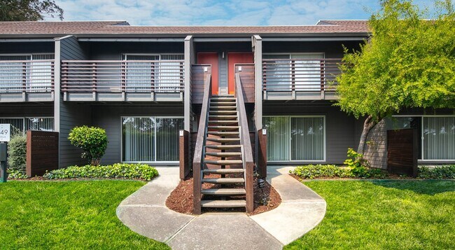 Primary Photo - 369 Western Dr