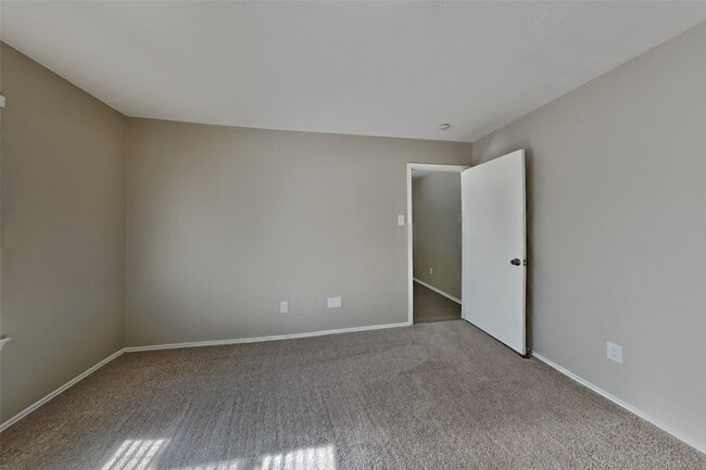 Building Photo - 18607 Twigsworth Ln