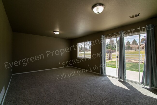 Building Photo - 2457 Marshfield Ln