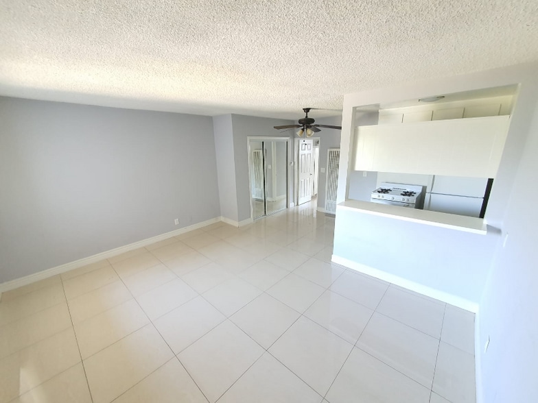 Building Photo - 4660 Kester Ave