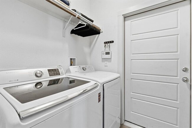 Building Photo - 6003 Duncanville Pass