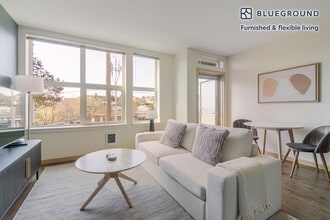 Building Photo - 3920 Stone Way N