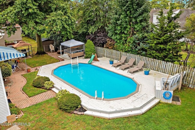 Building Photo - 14 S Rd