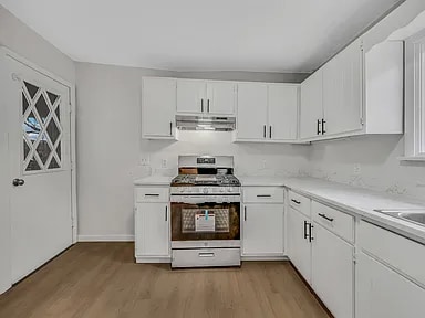 Building Photo - 141 Throop St