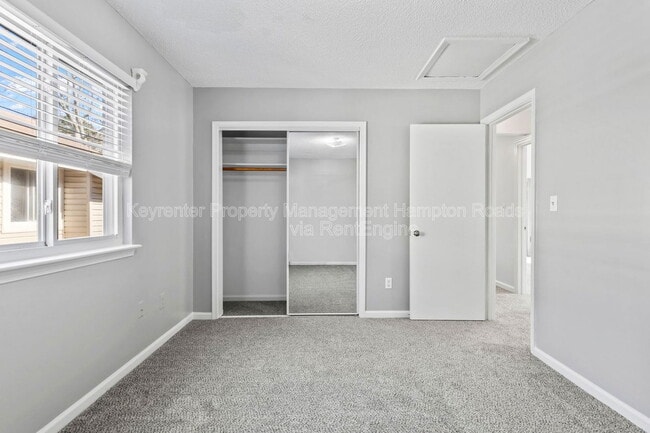 Building Photo - 5408 Chatham Lake Dr