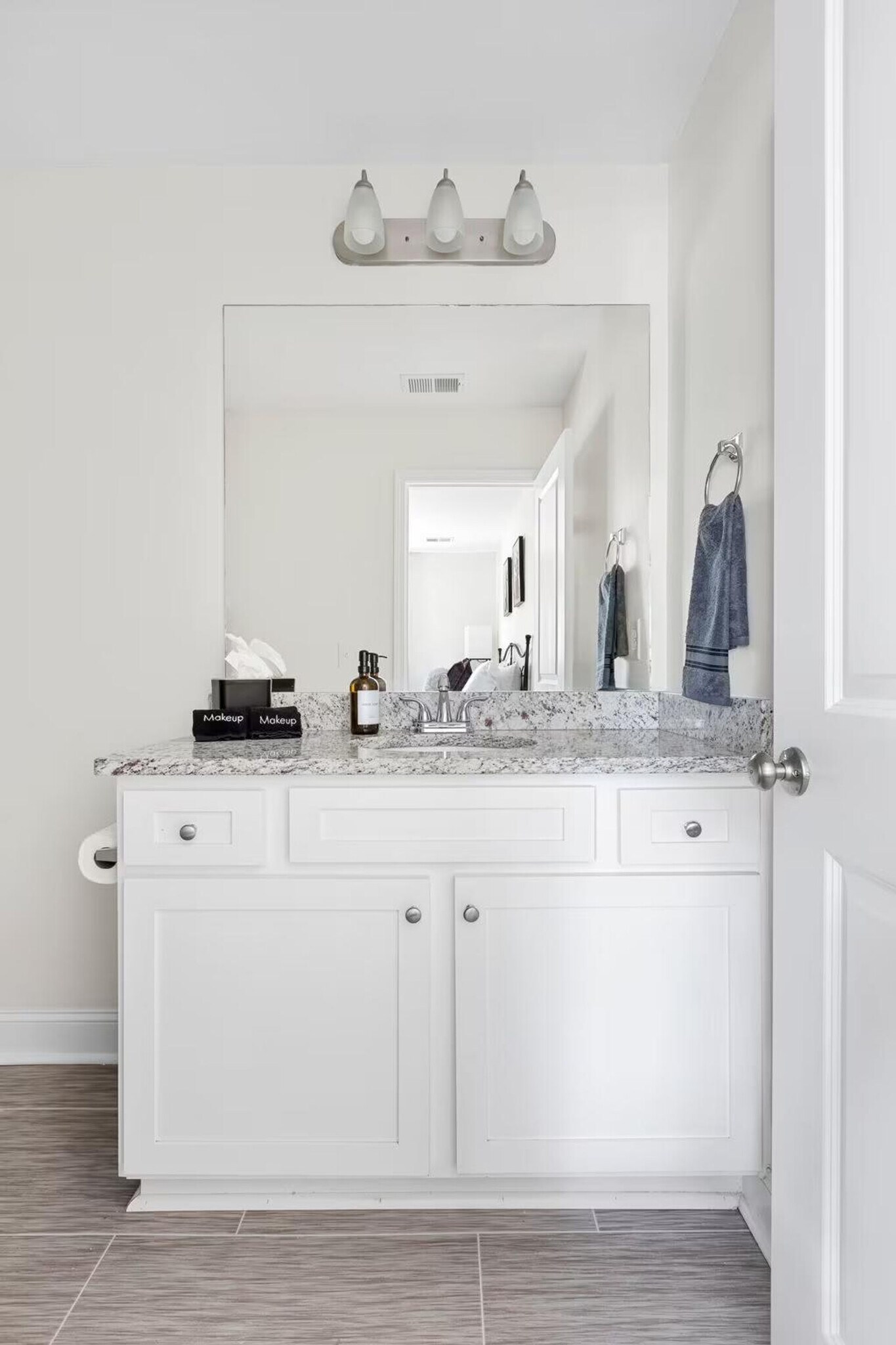 Building Photo - 739 Jacobs Millpond Rd