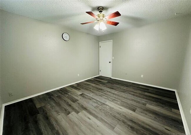 Building Photo - Beautiful 3 bed 2 bath in Union Schools