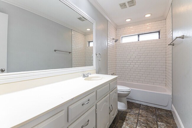 Building Photo - 4 BR/3BA | Newly Renovated Single Family Home | Fenced Patio | Private Pool!
