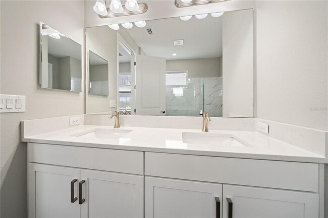 Building Photo - 4749 Antrim Dr