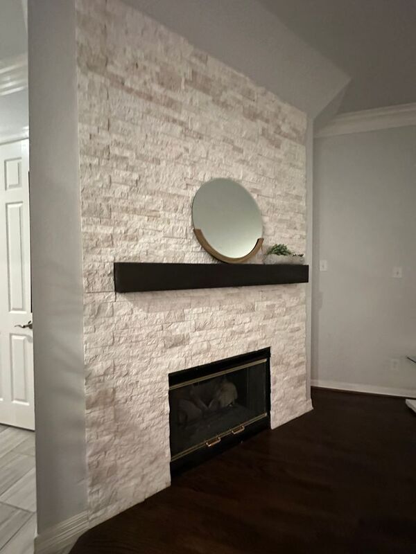 Building Photo - 1004 Colonial Dr