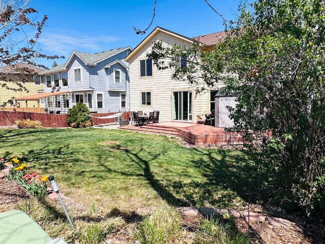 Building Photo - Gorgeous Reunion Home Features 4 Beds/2.5 Baths and Large Backyard. Close to Shopping, Dining and...
