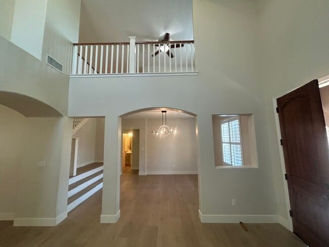 Building Photo - 2 Story house in Cul-De-Sac