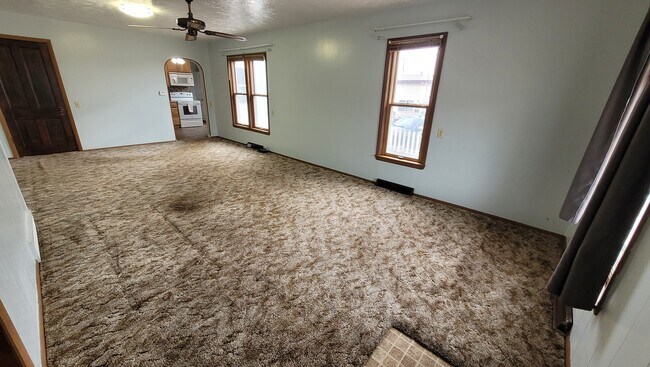 Building Photo - 409