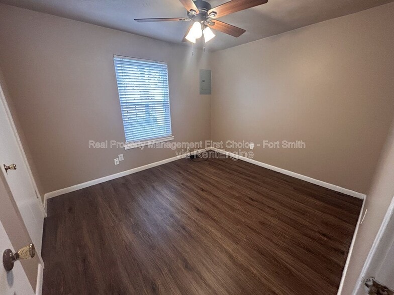 Building Photo - 2301 S V St