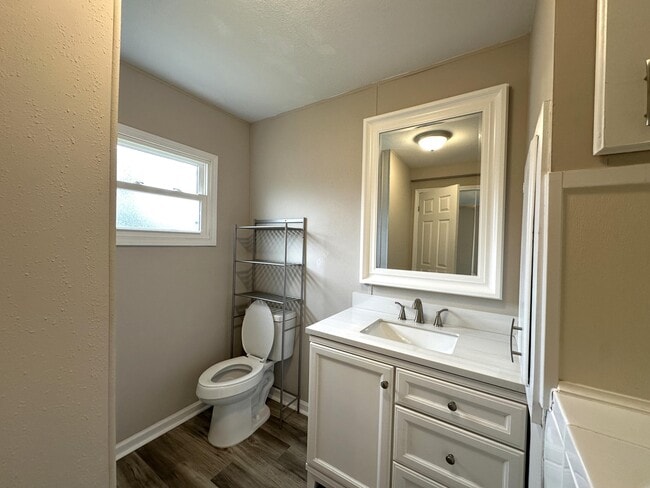 Building Photo - 4625 Canary Way