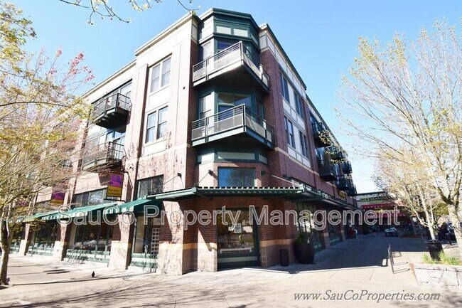 Building Photo - 1425 NE 61st Ave